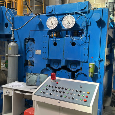Machines voor het snijden en snijden van staalconstructies