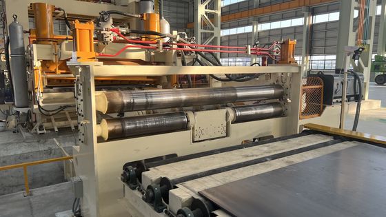 3 mm-12 mm-2000 mm dwarsgesneden bewegende scheerlijn voor het pickelen van warmgewalste stalen spoelen