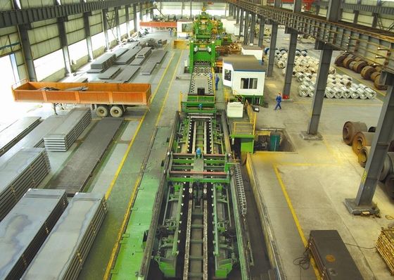10-25 mm warmgewalste stalen spoel scheermachine voor nauwkeurig nivelleren en dwars snijden