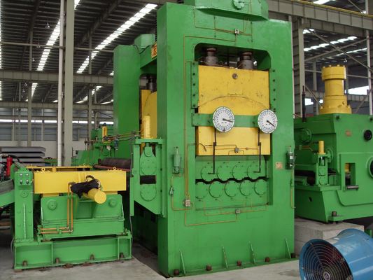 Motorkerncomponenten fijne rechtmachine voor het gelijkstellen en terugdraaien van stalen spoelen