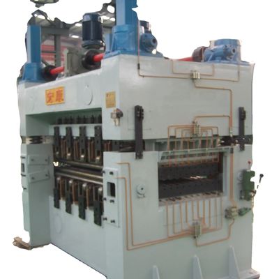 Stainless Steel Coil Uncoiling Leveling Shearing Stacking Line voor 4640*1815*1910 Grootte