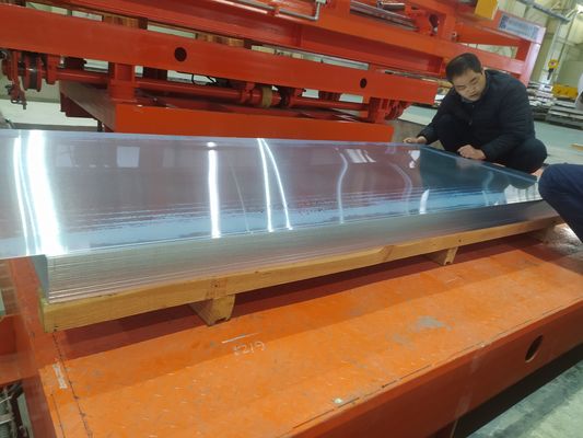 High Speed Flying Shear Cut to Length Machine Ideaal voor 0,25-2,3 mm materiaaldikte