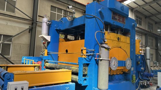 35T Spiraalgewicht Automatische stalen spoel snijlijn Onrolling leveling scheermachine