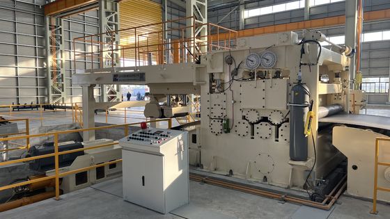 Hoogprecisie-nivellering dikke spoel gesneden tot lengte mandrel-uncoiler voor 8-16 mm materiaal