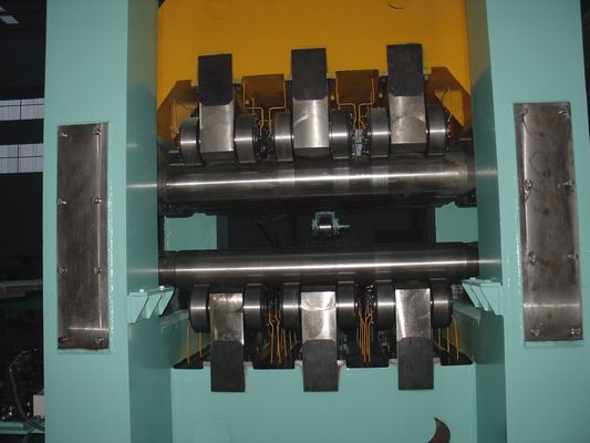Automatische slijpmachine voor het snijden van stalen spoelen, voor het ontrollen van spoelen, voor het gelijkstellen van scheermachines voor zware werkzaamheden