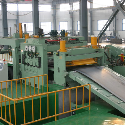 Onrollende, evenwichtige en scheermachine voor het snijden van stalen spoelen 380v Spanning 35 kg Gewicht
