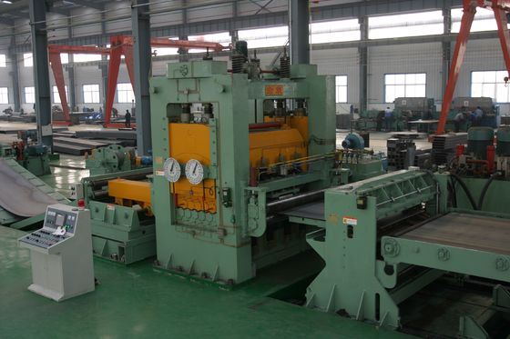 Stalen spoel snijmachine met warm rollend kruis scheerapparaat en 681 kW nominale vermogen