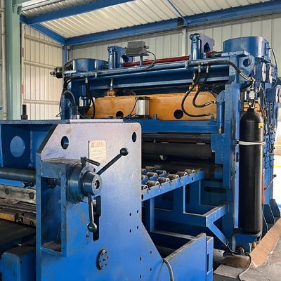 Productielijn voor 460 mm onrollen, gelijkstellen, scheeren en stapelen met PLC-besturing