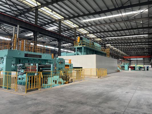 Verticale en horizontale scheermachine voor het automatisch snijden van stalen spoelen met hoge snelheid
