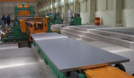 Snijlijn voor het ontwikkelen en het gelijkstellen van plaatmetalen