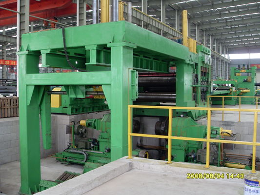 Verstelmachine voor het uitsnijden van vlakken en scheermachine voor het uitsnijden van vlakken en scheermachine